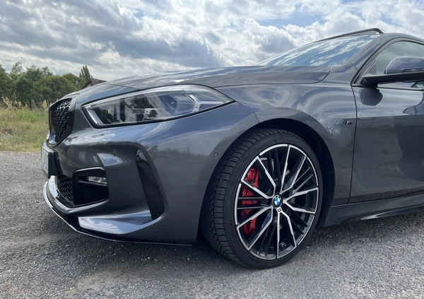 BMW Seria 1 cena 120000 przebieg: 64000, rok produkcji 2019 z Pleszew małe 46